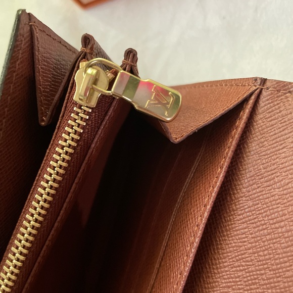 Louis Vuitton Monogram Sarah Long Wallet 🤎 - Picture 10 of 17